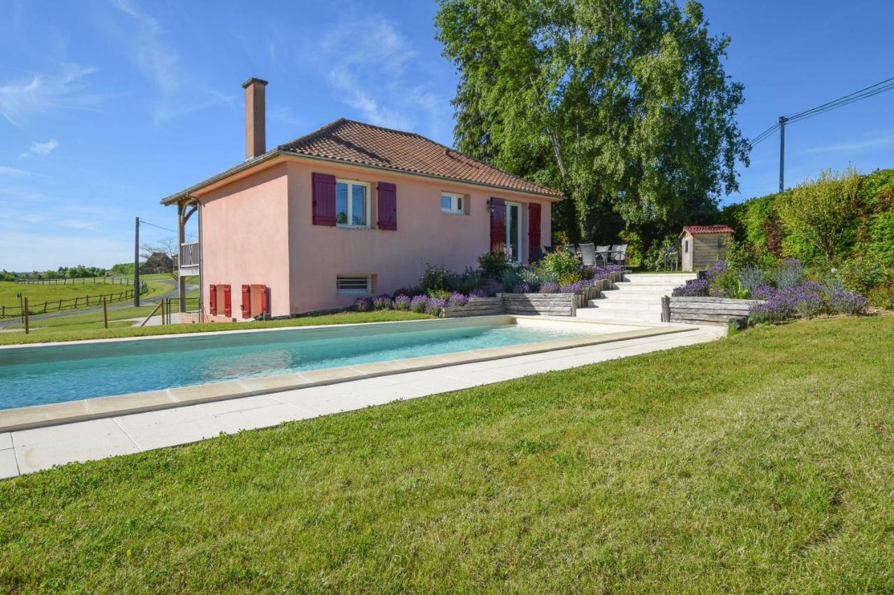 Domaine D'Essendieras Saint-Medard-d'Excideuil Exterior photo