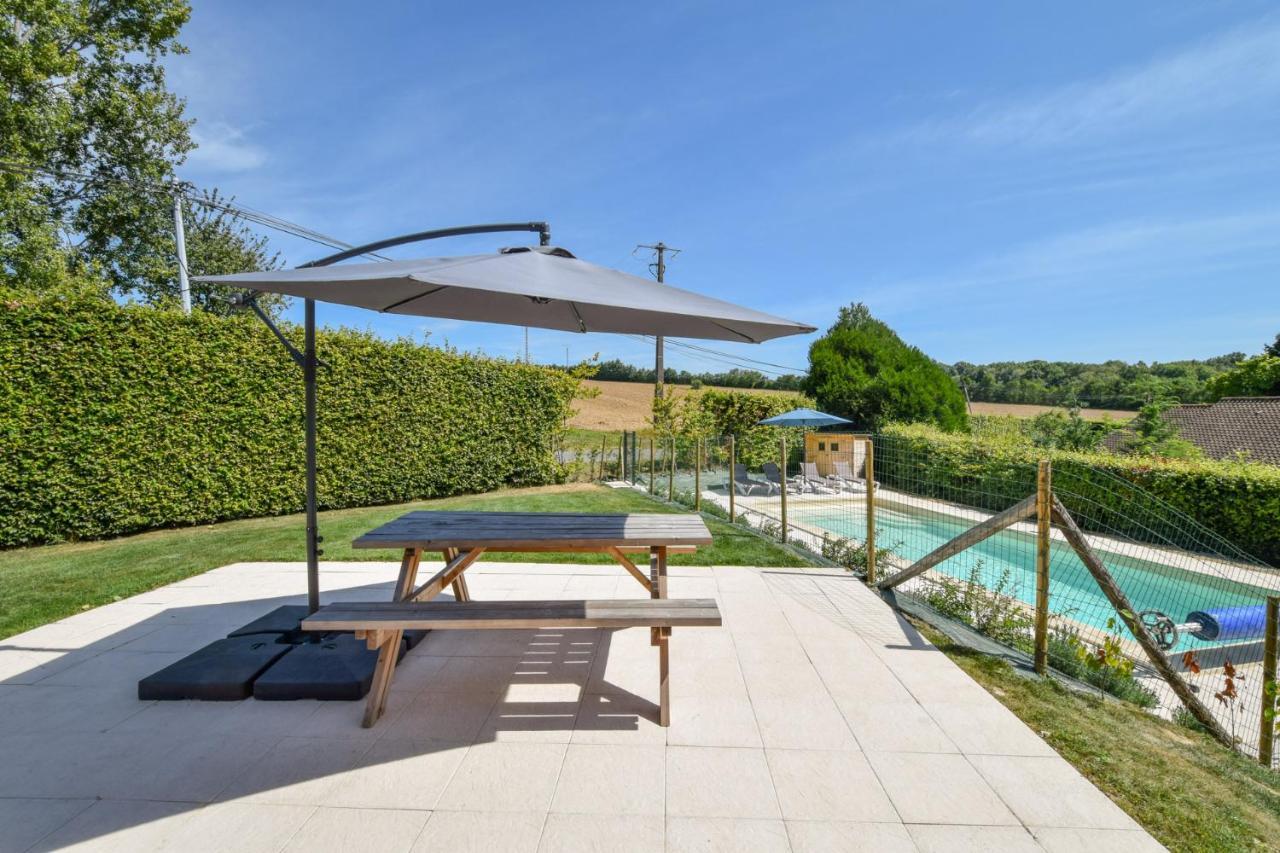Domaine D'Essendieras Saint-Medard-d'Excideuil Exterior photo